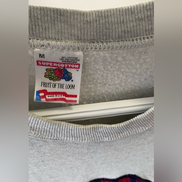 Vintage sweatshirt | Fruit of the loom tag | Made in USA | 90s - Picture 5 of 5
